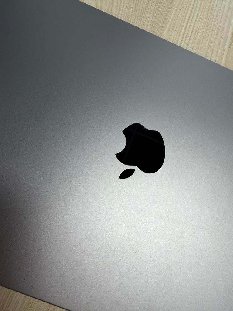 Macbook air 13” 256gb space grey, Computers en Software, Apple Desktops, Ophalen, Zo goed als nieuw