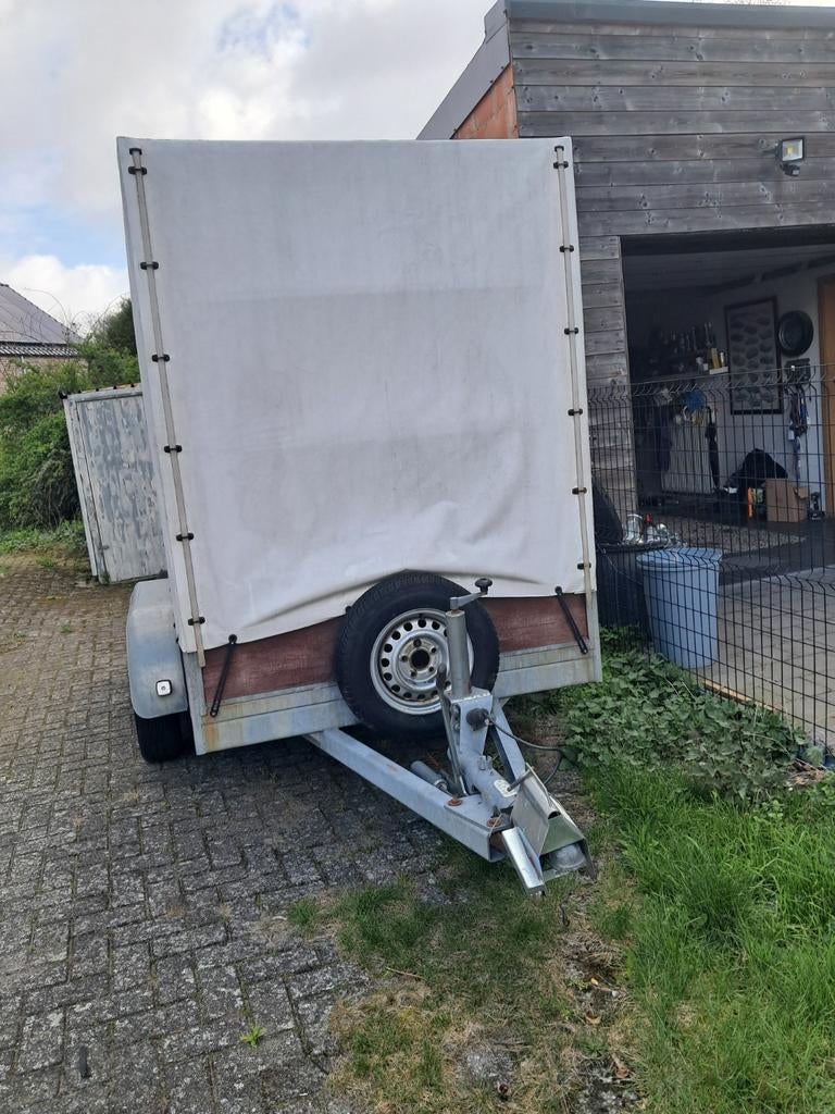 Geremde dubbelas aanhangwagen met huif. MTM 2000 KG., Ophalen, Gebruikt