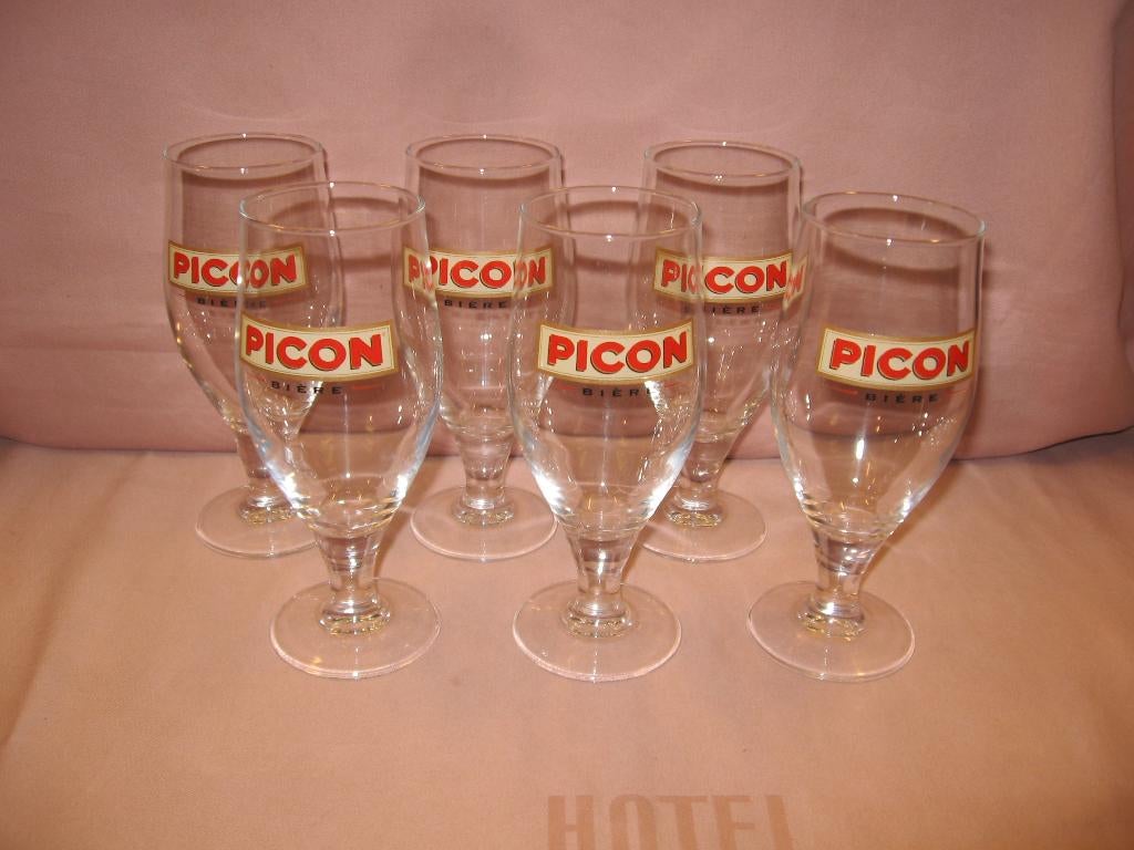6 Picon glazen bière op voet kelkvorm, Ophalen of Verzenden, Zo goed als nieuw, Gebruiksvoorwerp