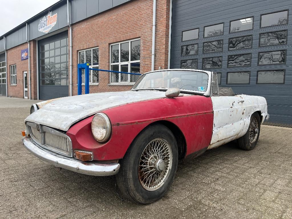 MG MGC roadster 1969 | Matching numbers restauratieproject, Auto's, Oldtimers, Bedrijf, Te koop, MG, Benzine, Cabriolet, 2 deurs