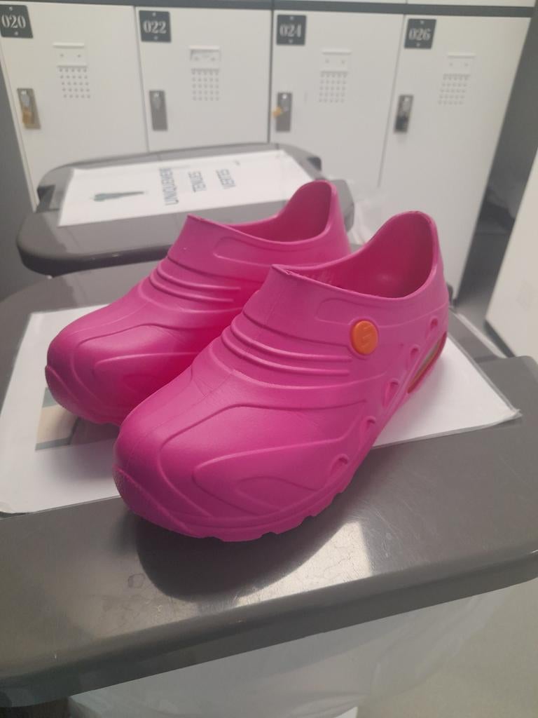 Sabots Oxypas Safety Jogger rose 35/36 EU, Enlèvement ou Envoi, Rose, Sabots