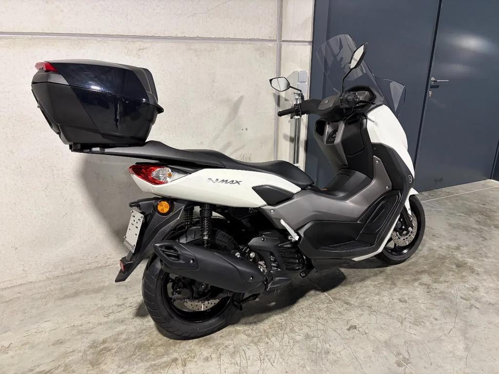 Yamaha Nmax 125 handige scooter met scherm en topcase, Motos, Scooter, Entreprise, 125 cm³, Jusqu'à 11 kW