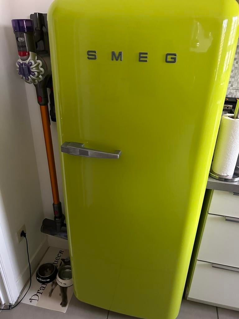 Koelkast SMEG, Ophalen, Zo goed als nieuw