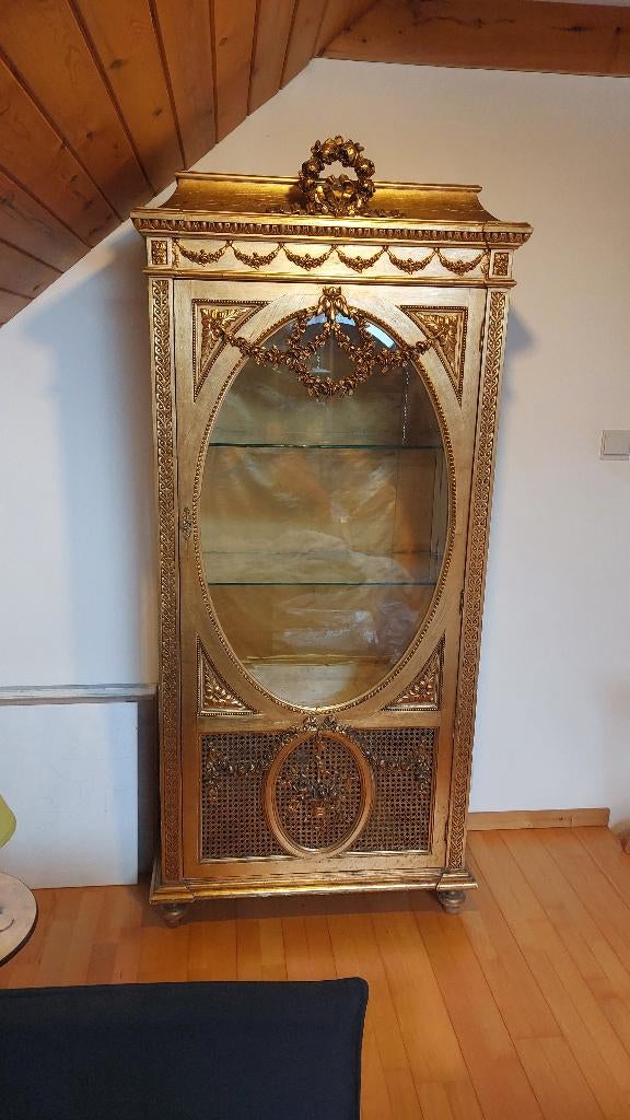 VITRINE ANCIENNE DOREE, Enlèvement