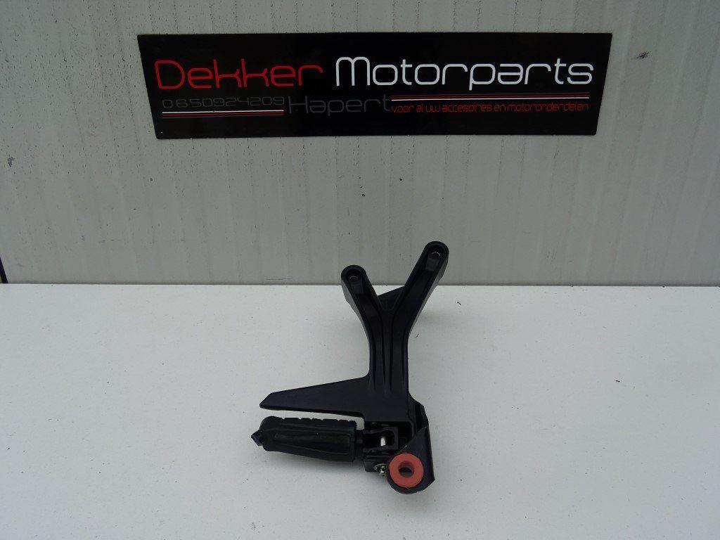 Rechter Duo / Passagiers Voetsteun  KTM RC390 2017-2018-2019, -, -, Nieuw, Ophalen of Verzenden