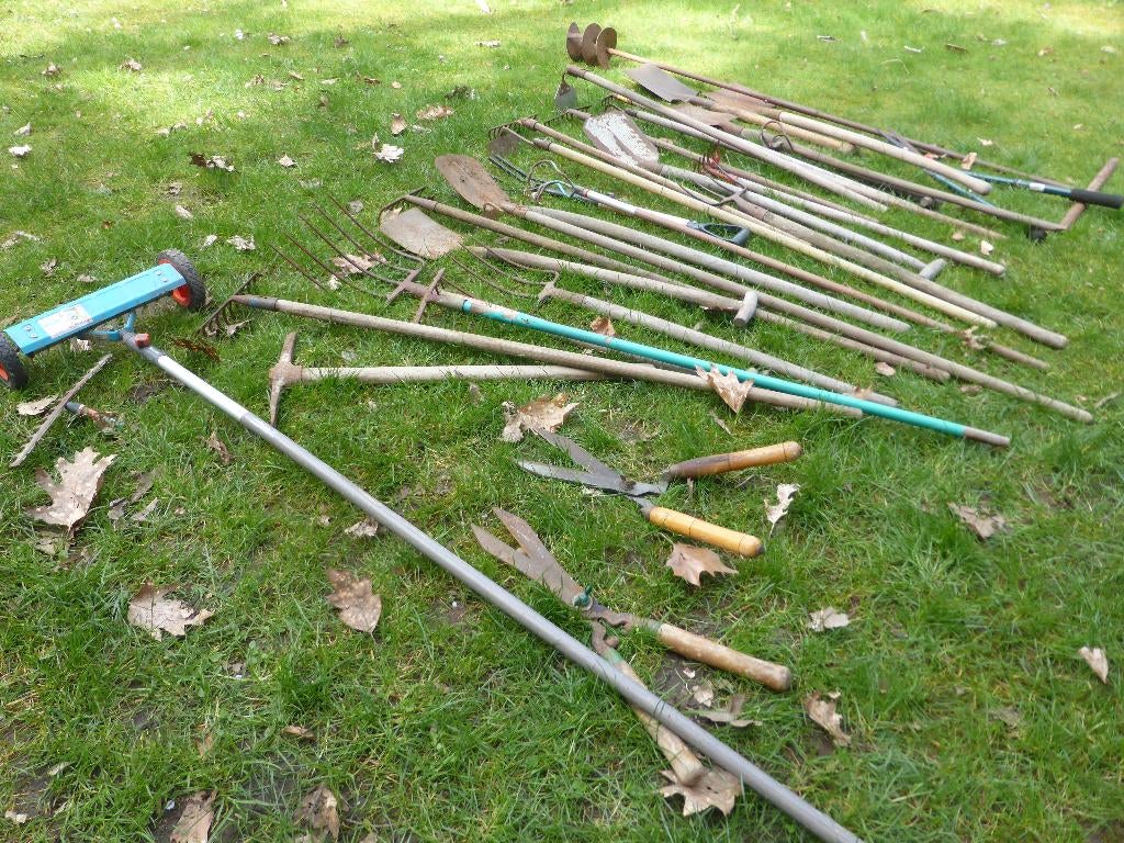 partij ouder tuingereedschap ( 30 stuks ) spades, troefels, Tuin en Terras, Hand-tuingereedschap, Ophalen, Gebruikt, Grondboor