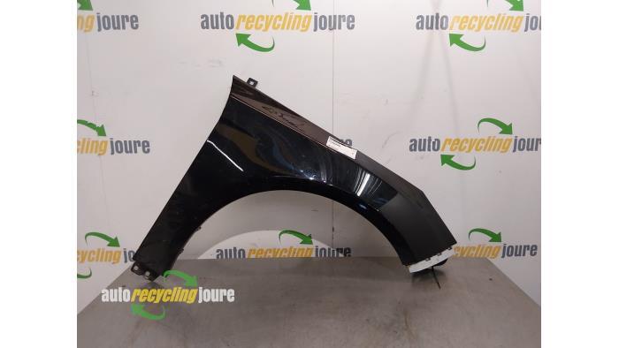 Aile avant droite d'un Ford Focus, -, -, 3 mois de garantie, -