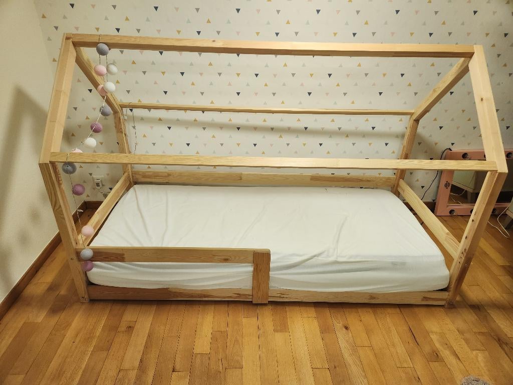 Lit cabane 90x200 cm, Ophalen, 85 tot 100 cm, Zo goed als nieuw, Matras