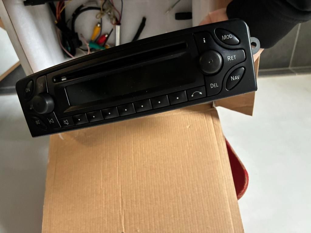 Autoradio Mercedes, Autos : Divers, Autoradios, Enlèvement ou Envoi, Utilisé