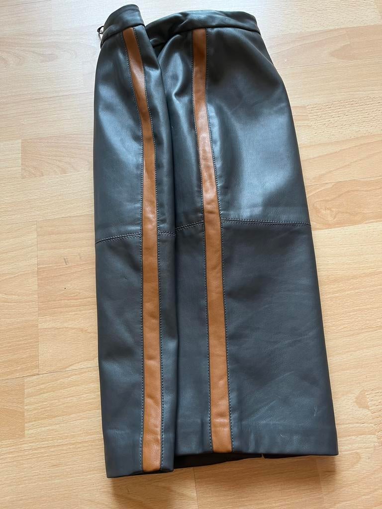 Kwaliteitsvolle geboerde rok in lederlook van Expresso, Ophalen of Verzenden, Zo goed als nieuw, Maat 38/40 (M)