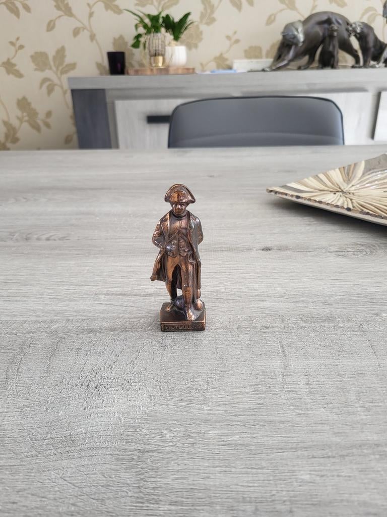 NAPOLEON beeldje, Ophalen