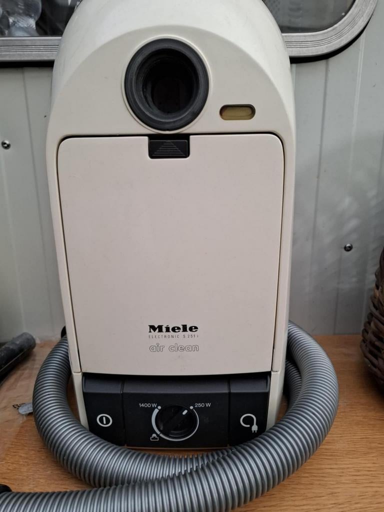 Aspirateur, Enlèvement, Aspirateur