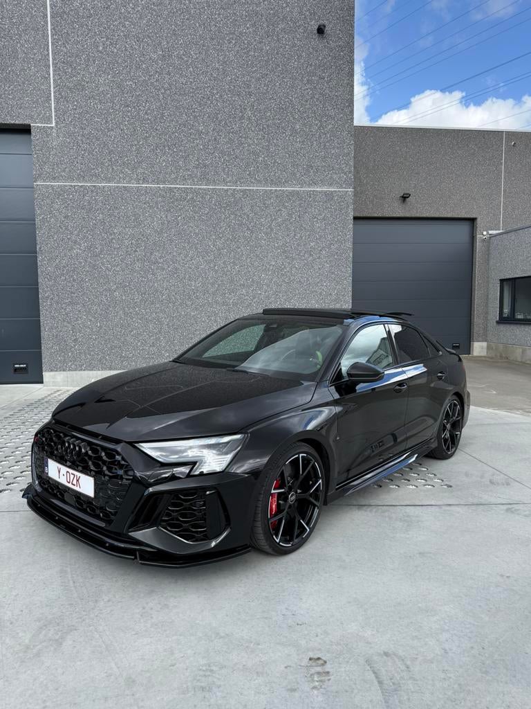 Audi RS3, Auto's, Audi, Particulier, RS3, Benzine, Euro 6, Berline, 5 deurs, Automaat, Zwart, Zwart, Leder en Alcantara, Vierwielaandrijving