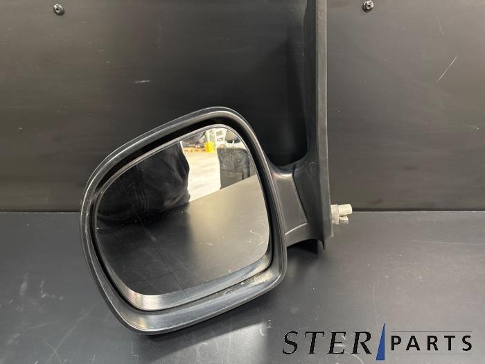 Buitenspiegel links van een Mercedes Vito, Auto-onderdelen, Spiegels, Gebruikt, -, Ophalen of Verzenden, -