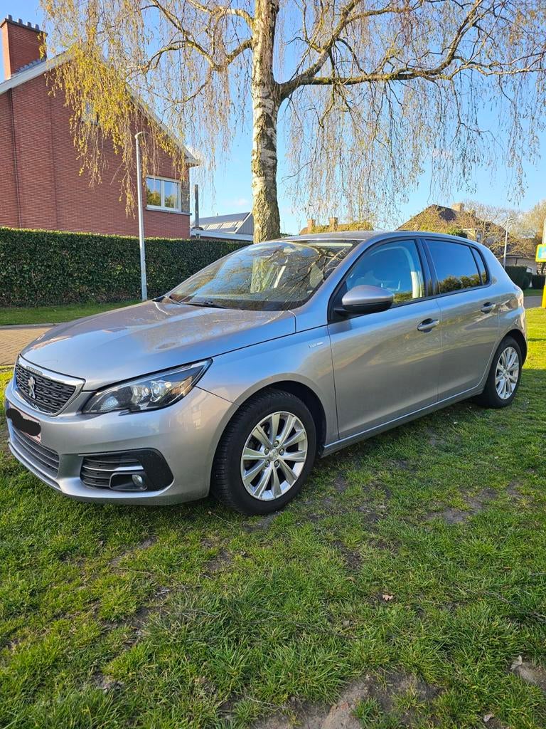 Peugeot 308 1.2 essence année 2020, Argent ou Gris, Achat, Euro 6, Boîte manuelle