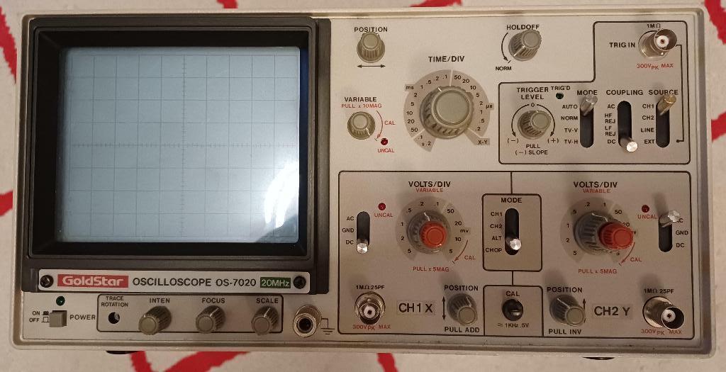2 x 20 Mhz oscilloscoop - Goldstar OS-7020 in perfecte staat, Ophalen, Gebruikt, Overige meters