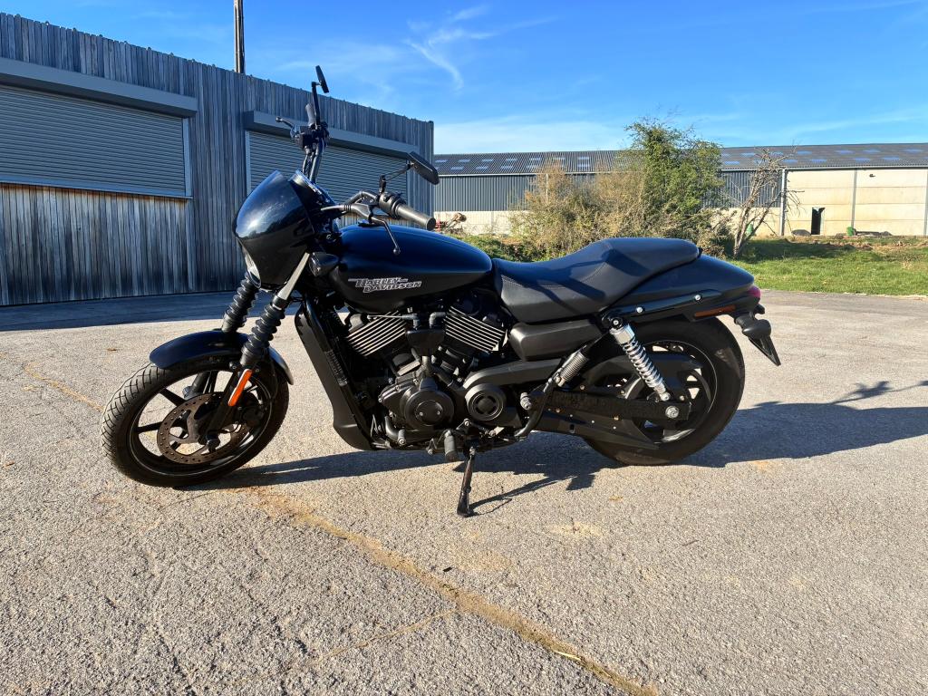 harley davidson XG750, Motos, Motos | Harley-Davidson, Particulier, Chopper, plus de 35 kW, 2 cylindres, Permis Moto A, ABS, Échappement sport