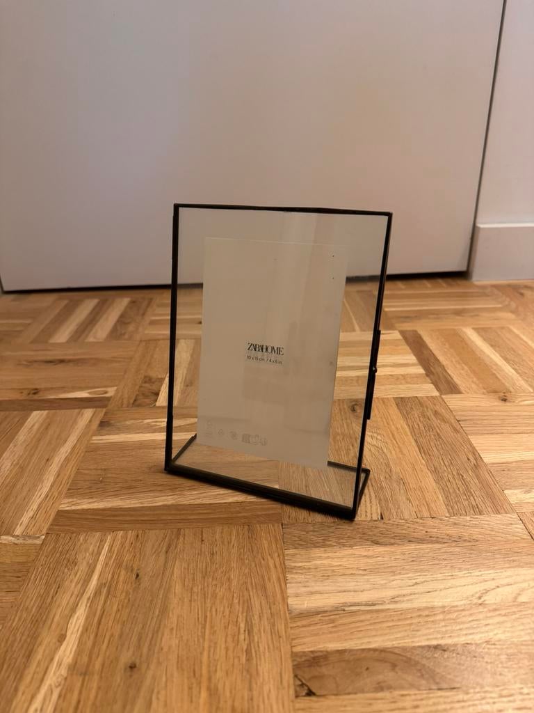 Minimalistische fotokader zwart metaal (10x15 cm), Ophalen, Zo goed als nieuw