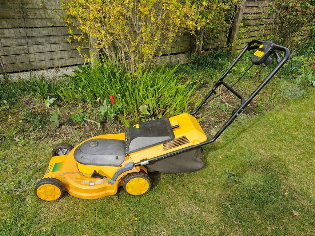 Elektrische grasmaaier Stiga, Enlèvement, Comme neuf, Tondeuses à gazon électriques