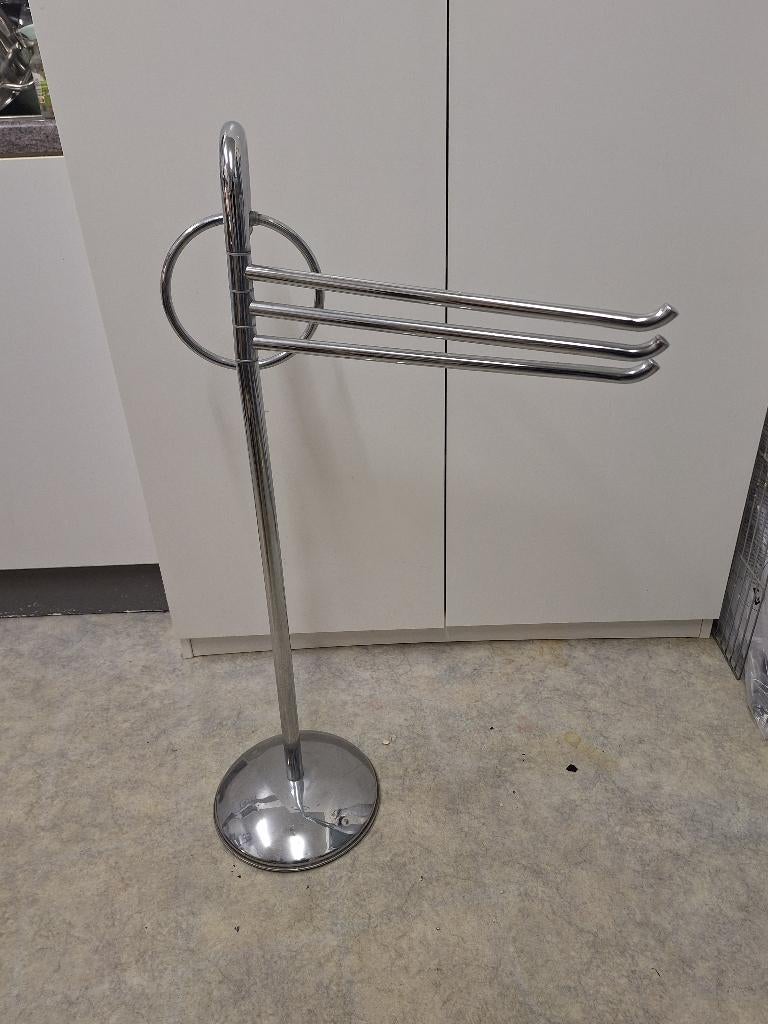 chroom badkamer rekje, Enlèvement ou Envoi, Comme neuf, Autres couleurs, Porte-serviettes