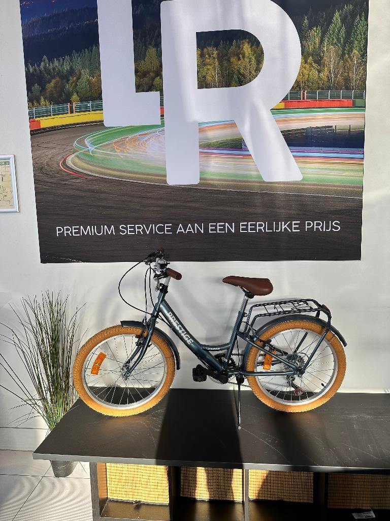 Prestige Ashly, Ophalen, Nieuw, 20 inch of meer, Prestige