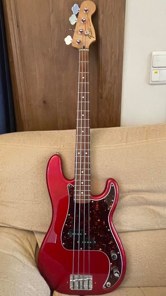 Fender Precision mexicaine 2017, Enlèvement, Comme neuf