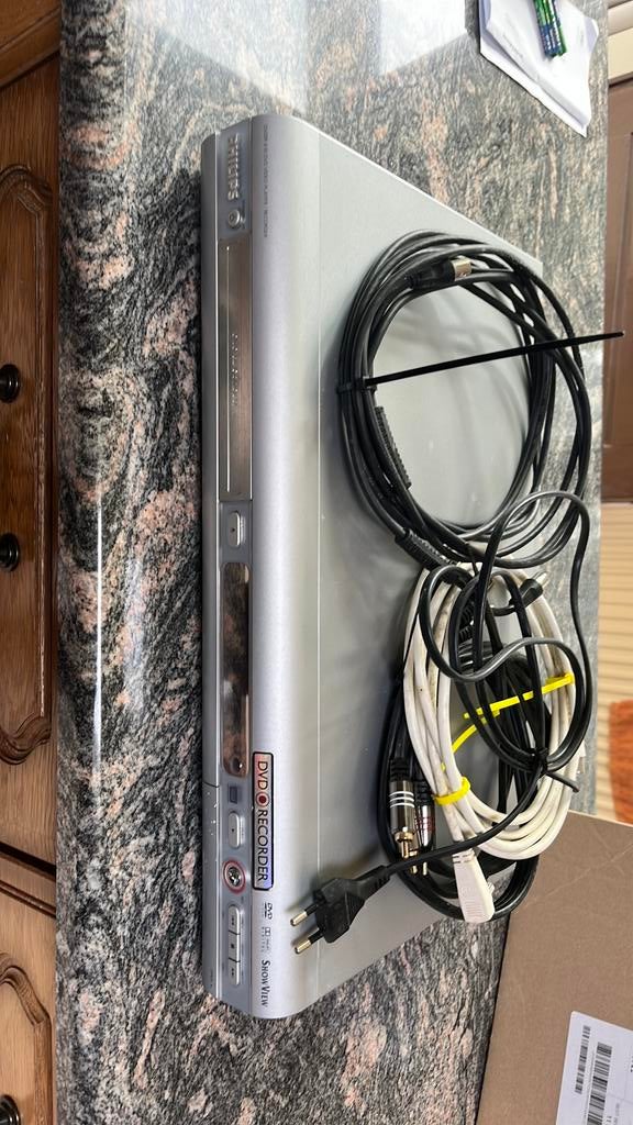 Dvd recorder van het merk philips met dvd collectie, Enlèvement, Utilisé, Enregistreur DVD, Philips