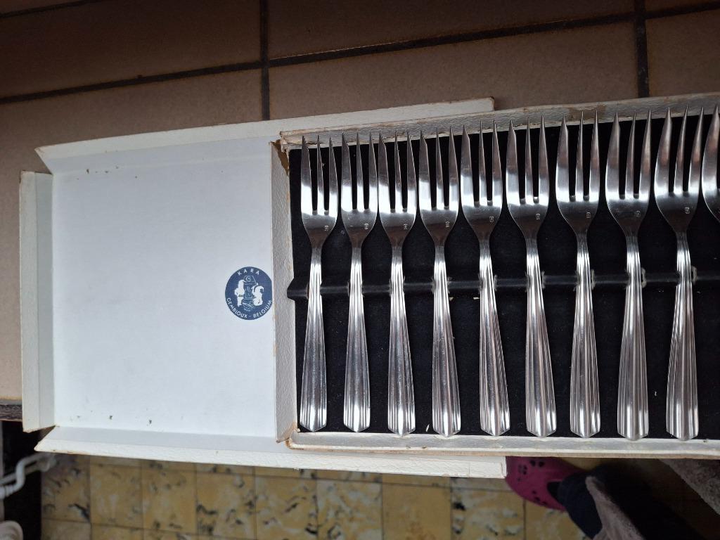 12 dessertvorkjes, Ophalen