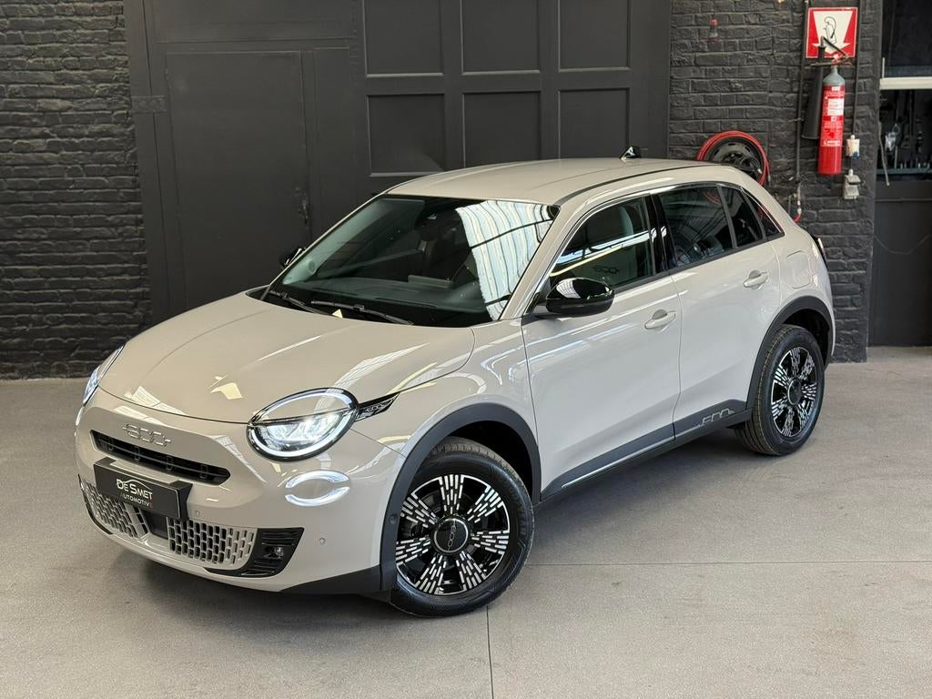 Fiat 600 Hybrid 136pk Pack style,comfort,techno, Autos, Fiat, 100 kW, Achat, Euro 6, Entreprise