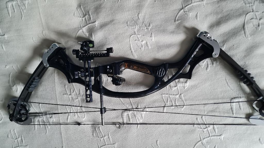 Hoyt compound + toebehoren, Sport en Fitness, Handboogschieten, Ophalen, Gebruikt, Pijlen