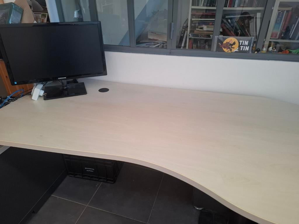 Bureau de grande qualité, Enlèvement, Bureau