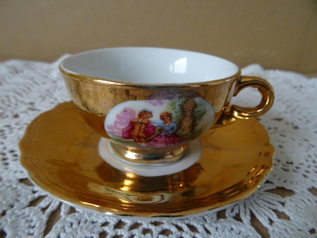 Espresso kop en schoteltje mokka koffie zwaar verguld 1980, Gebruikt, Kop en/of schotel, Verzilverd, Ophalen of Verzenden