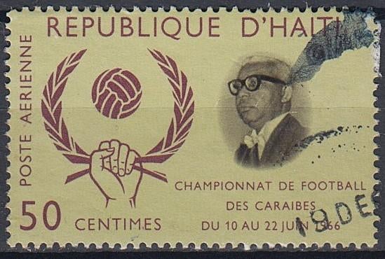 1966 - HAÏTI - Championnat Caraïbes football [Y&T 335 [PA]], Timbres & Monnaies, Timbres | Amérique, Affranchi, Amérique centrale