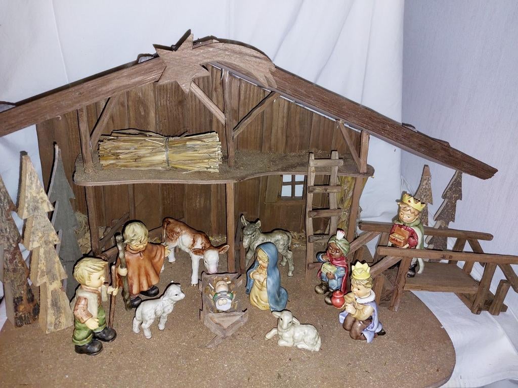 Kinderkerstgroep van Hummel Goebel met orginele kerststal, Enlèvement, Comme neuf