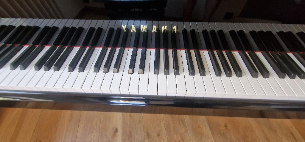 piano Yamaha C3 183 cm, Muziek en Instrumenten, Piano's, Gebruikt, Vleugel, Zwart, Hoogglans, Verzenden