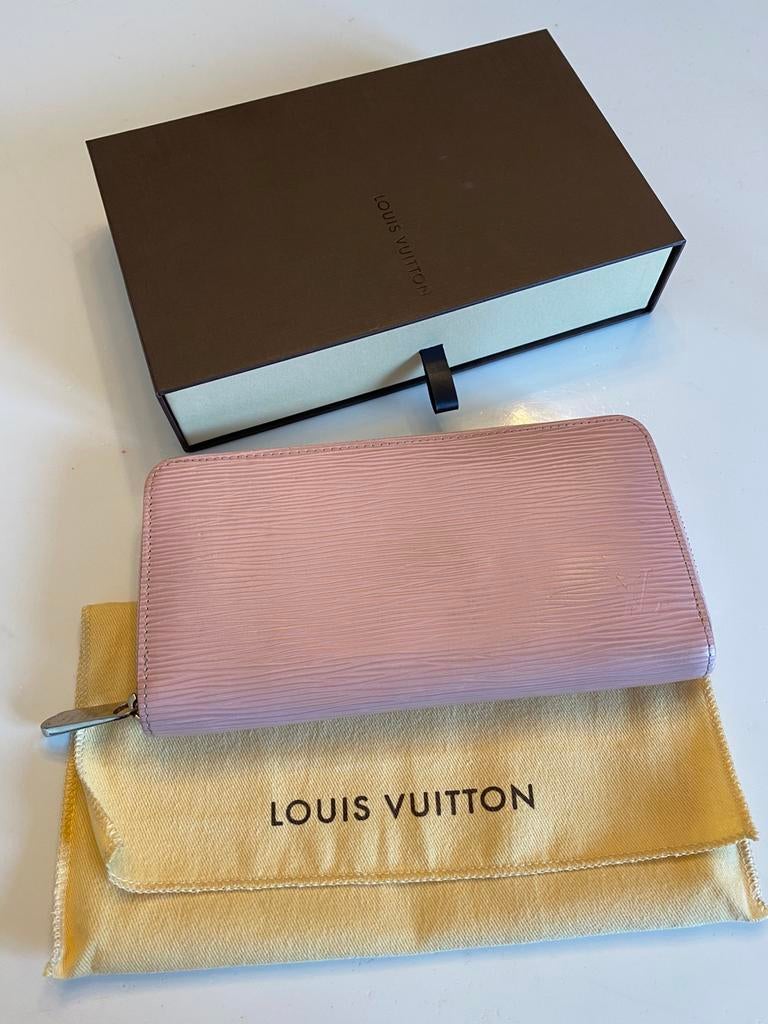 Porte feuille Louis Vuitton rose, Ophalen of Verzenden, Zo goed als nieuw, Roze, Leder