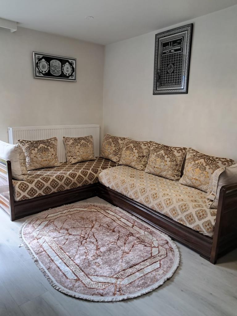 Salon marocain, Enlèvement, Comme neuf