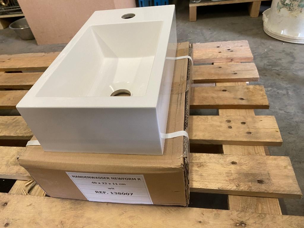 NEWFORM Handwasser Ultra Flat S 400x220mm, Bricolage & Construction, Sanitaire, Neuf, Lavabo, Pierre, Enlèvement ou Envoi