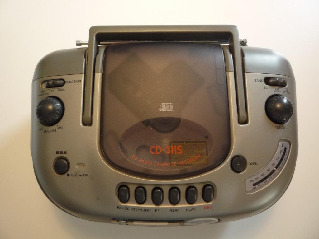 radio  K7 recorder CASIO type CD-311.  15 €, Audio, Tv en Foto, Radio's, Gebruikt, Radio, Met cd-speler, Ophalen