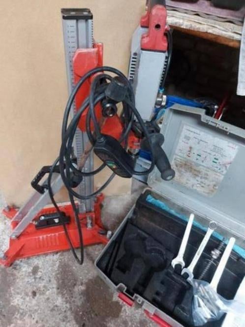 Foreuse diamantée Duss Dia303W sur support à poussière bs160, 600 watts ou plus, Comme neuf, Enlèvement, Vitesse variable