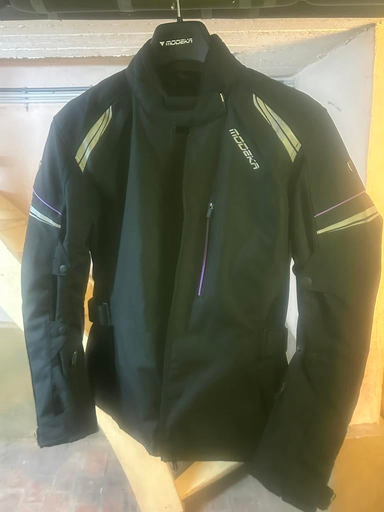 Dames motorvest Modeka maat 42, Motoren, Kleding | Motorkleding, Ophalen, Dames