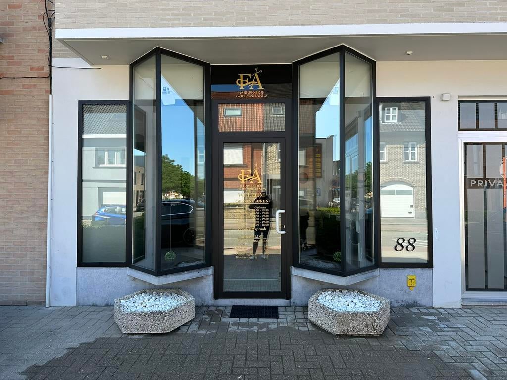 TER OVERNAME KAPPERZAAK, Diensten en Vakmensen, Haarkappers, Knippen, Zonder afspraak