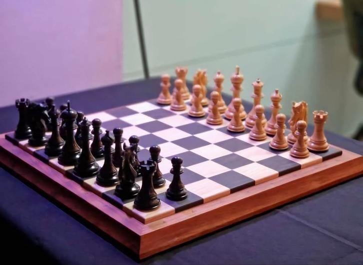 Superbe jeu d’échecs STAUNTON de luxe – fait artisanalement, Enlèvement ou Envoi, Neuf