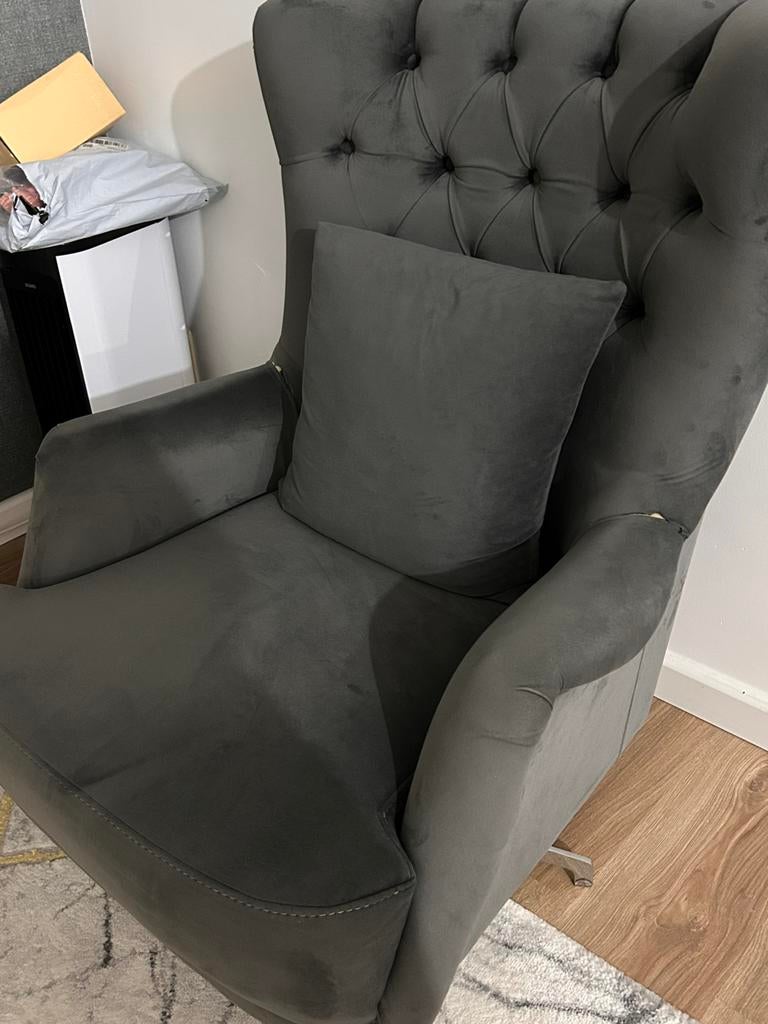 Contenu de l'équipe :  • 2 grands canapés  • 1 berjer simple, Maison & Meubles, Chambre à coucher | Lits boxsprings, Comme neuf