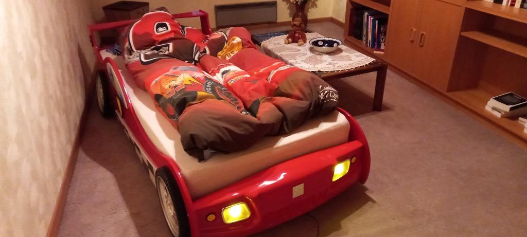 Lit ado" formule 1" 0,9X2 M, Maison & Meubles, Rouge, Housse de couette, Enlèvement, Une personne