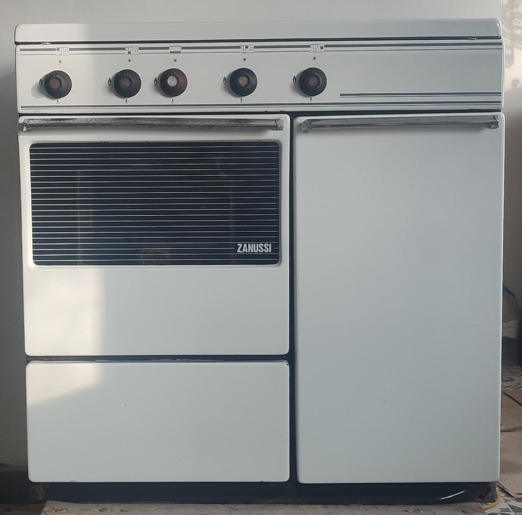 gazinière au gaz butane, Electroménager, Cuisinières, Utilisé, À Poser, 4 zones de cuisson, 85 à 90 cm, 60 cm ou plus, Gril, Enlèvement