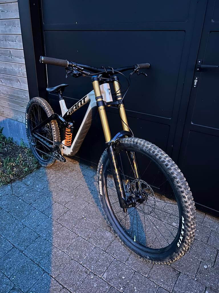 Giant glory advanced 2024 L/XL, Fietsen en Brommers, Fully, Ophalen, Zo goed als nieuw, Giant