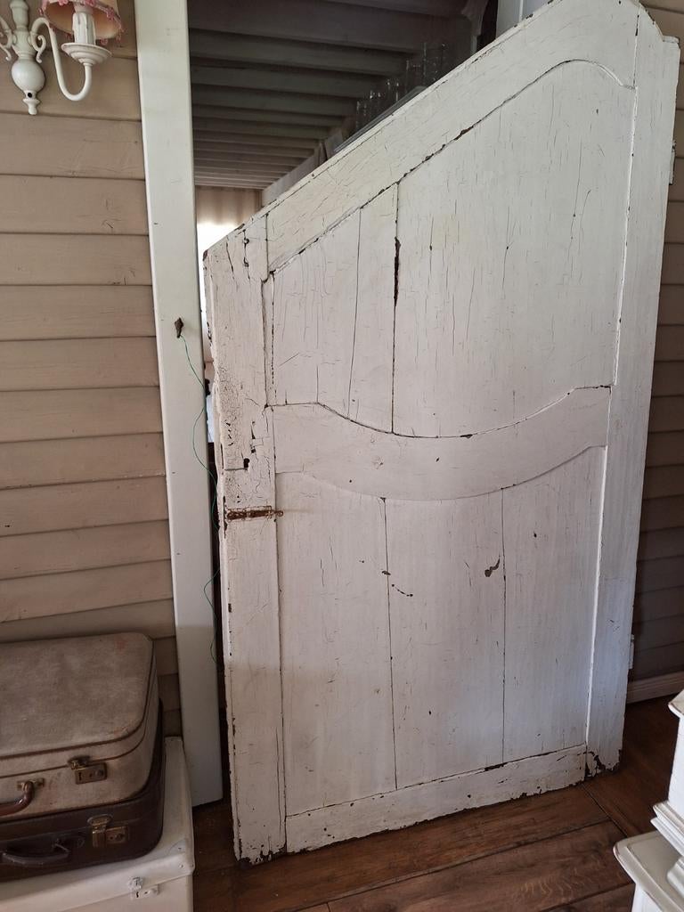 Porte du XVIIIe siècle, Enlèvement