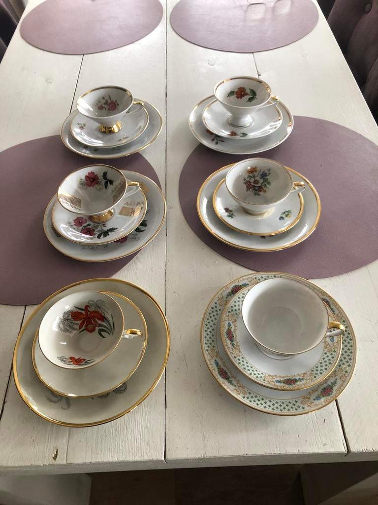 Thee servies setjes, Huis en Inrichting, Keuken | Servies, Zo goed als nieuw, Kop(pen) en/of Schotel(s), Overige stijlen, Porselein