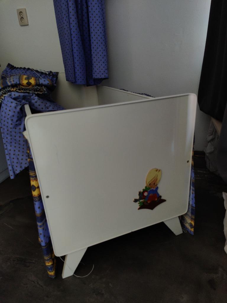 Lit bébé vintage de conte de fées avec ciel et assorti, Enlèvement, 190 cm ou moins, 70 cm ou moins, Kinderbedje